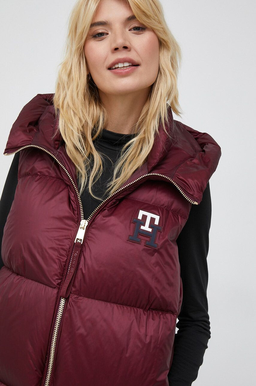 Tommy Hilfiger Brezrokavnik ženski bordo barva - Pepit.si