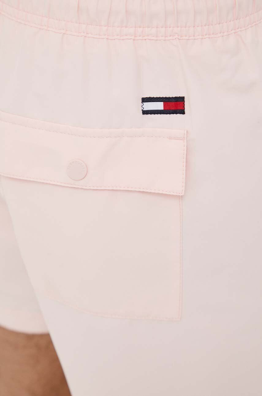 Tommy Hilfiger Kopalne kratke hlače roza barva - Pepit.si