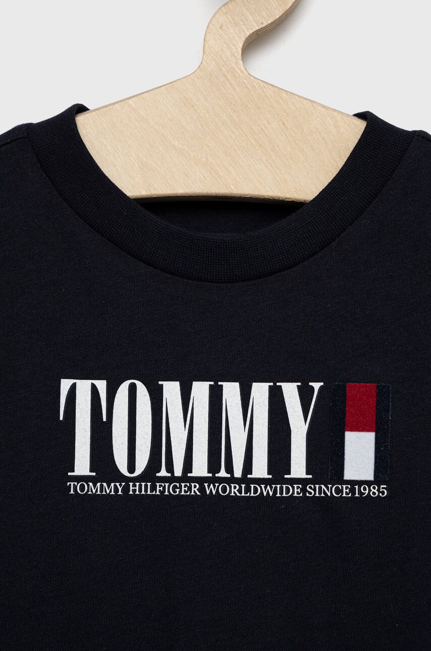 Tommy Hilfiger Otroška bombažna majica z dolgimi rokavi mornarsko modra barva - Pepit.si