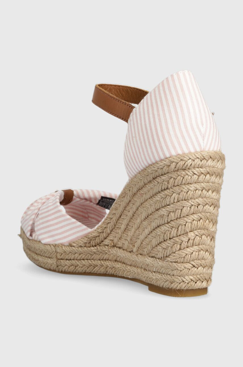 Tommy Hilfiger Sandali BASIC SEERSUCKER HIGH WEDGE ženski roza barva FW0FW07160 - Pepit.si