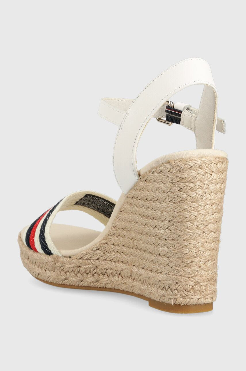 Tommy Hilfiger Sandali CORPORATE WEDGE ženski bež barva FW0FW07086 - Pepit.si