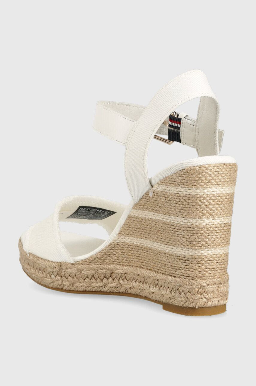 Tommy Hilfiger Sandali ECRU DENIM WEDGE SANDAL ženski bela barva FW0FW07191 - Pepit.si