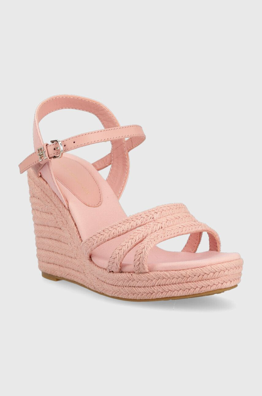 Tommy Hilfiger Sandali ESSENTIAL WEDGE SANDAL ženski roza barva FW0FW07159 - Pepit.si