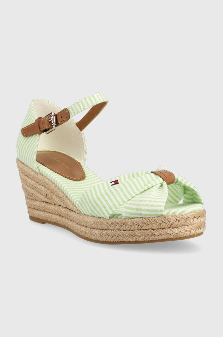 Tommy Hilfiger Sandali HIGH WEDGE SEERSUCKER ženski zelena barva FW0FW07158 - Pepit.si