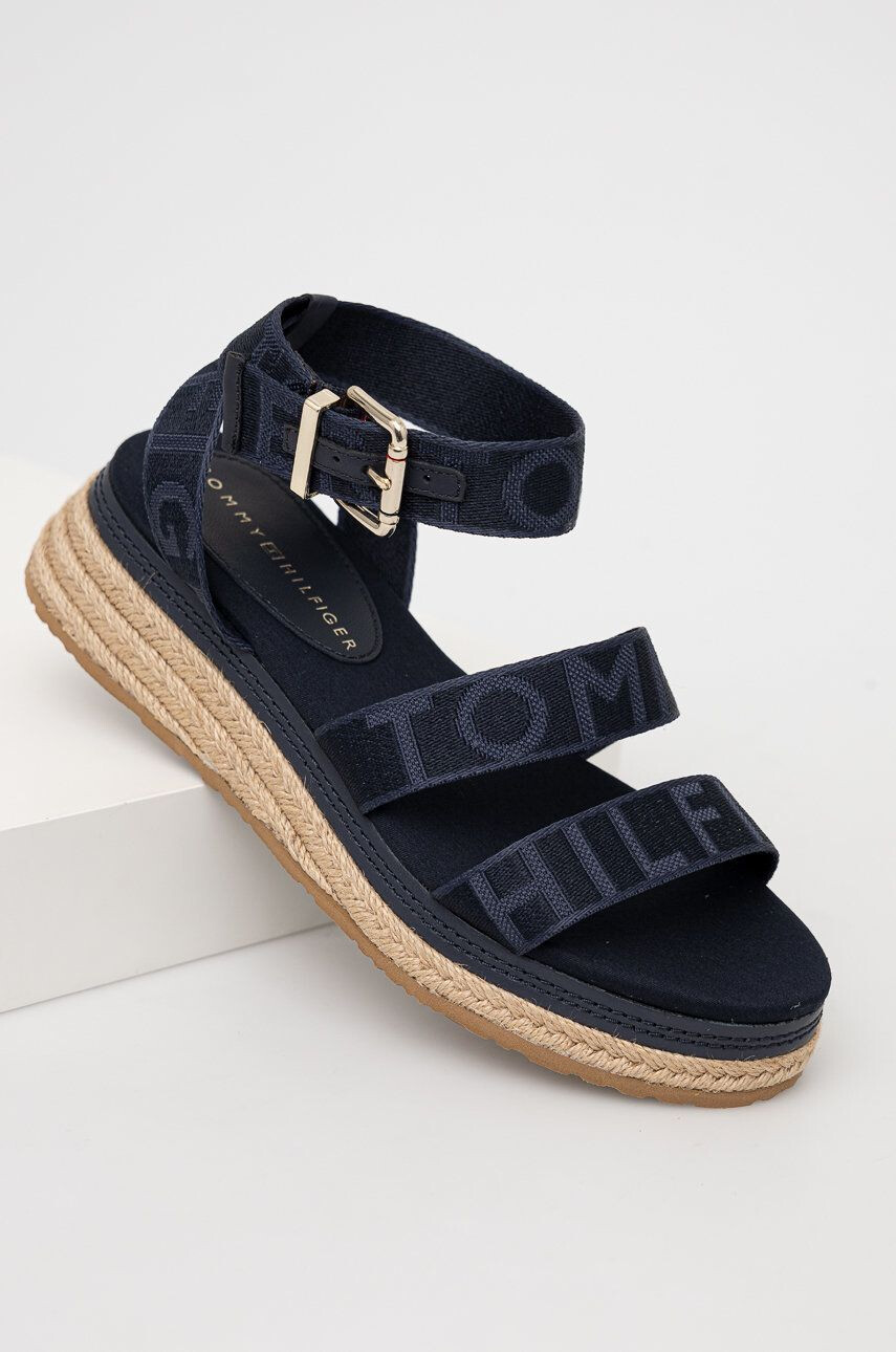 Tommy Hilfiger Sandali Tommy Webbing - Pepit.si