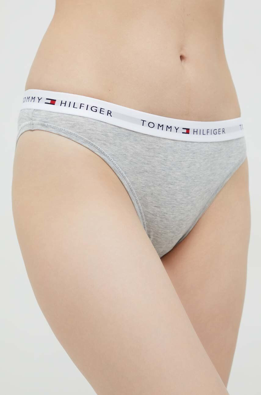 Tommy Hilfiger Spodnjice siva barva - Pepit.si