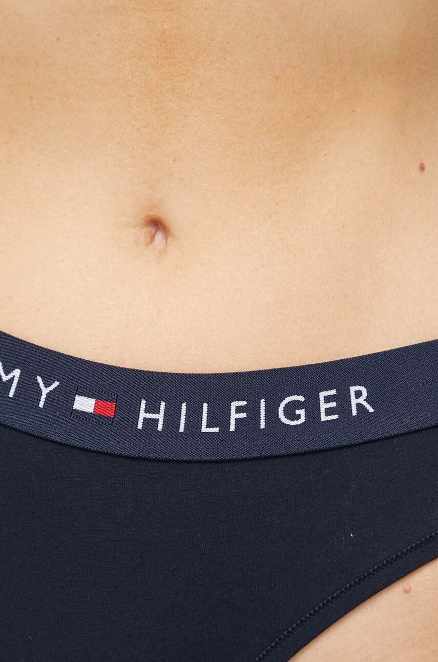 Tommy Hilfiger Tangice mornarsko modra barva - Pepit.si