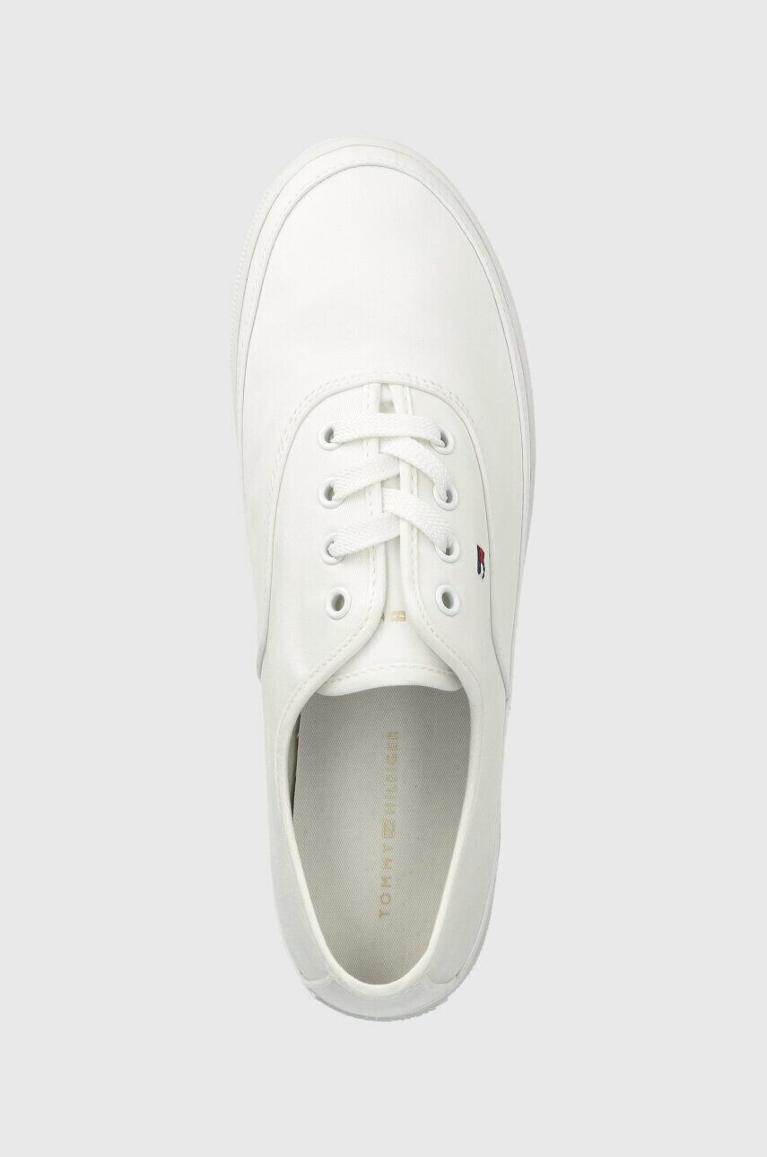 Tommy Hilfiger Teniske ESSENTIAL KESHA LACE SNEAKER ženske bela barva FW0FW06955 - Pepit.si