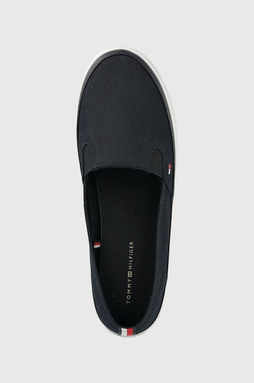 Tommy Hilfiger Teniske ESSENTIAL KESHA SLIP-ON ženski mornarsko modra barva FW0FW07121 - Pepit.si