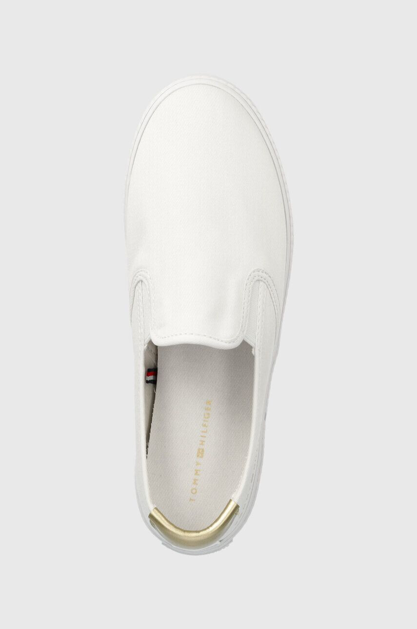 Tommy Hilfiger Teniske ESSENTIAL SLIP-ON SNEAKER ženske bela barva FW0FW06956 - Pepit.si