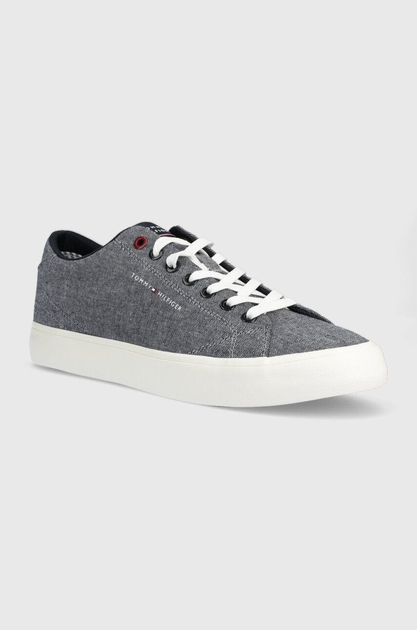 Tommy Hilfiger Teniske TH HI VULC CORE LOW CHAMBRAY mornarsko modra barva FM0FM04738 - Pepit.si