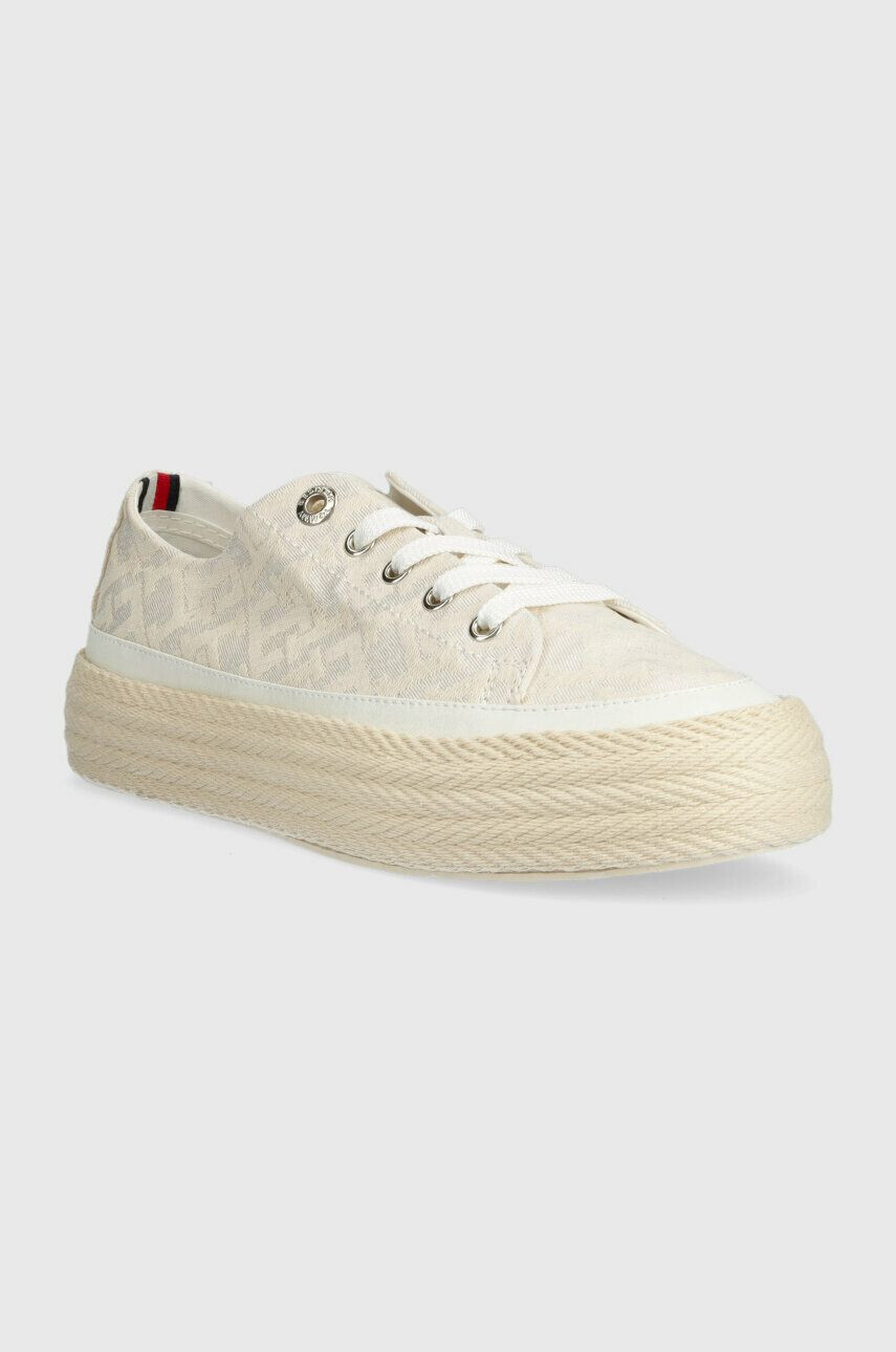 Tommy Hilfiger Teniske VULC ROPE MONOGRAM WHITE DENIM ženske bež barva FW0FW07254 - Pepit.si