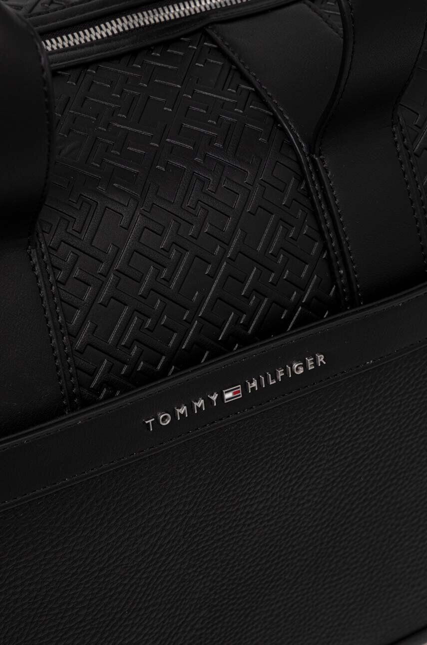 Tommy Hilfiger Torba črna barva - Pepit.si