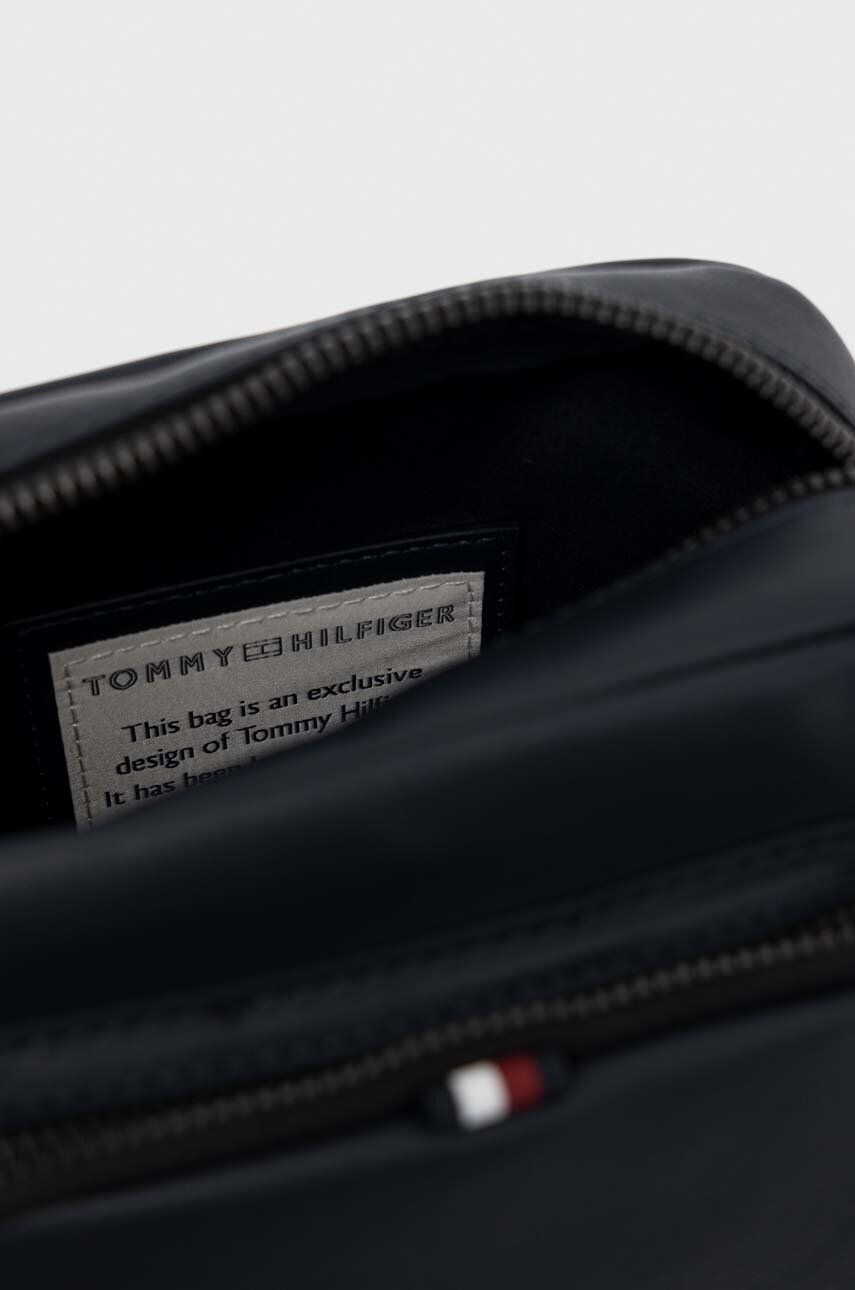 Tommy Hilfiger Torbica za okoli pasu mornarsko modra barva - Pepit.si