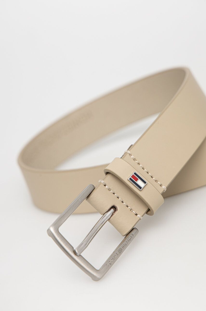 Tommy Hilfiger Usnjen otroški pas - Pepit.si