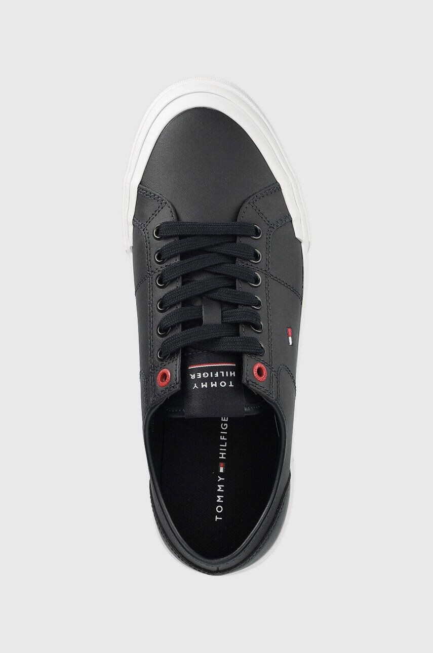 Tommy Hilfiger Usnjene teniske CORE CORPORATE VULC LEATHER moške mornarsko modra barva FM0FM04561 - Pepit.si