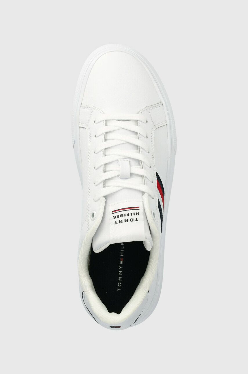 Tommy Hilfiger Usnjene teniske CORPORATE LEATHER CUP STRIPES bela barva FM0FM04732 - Pepit.si