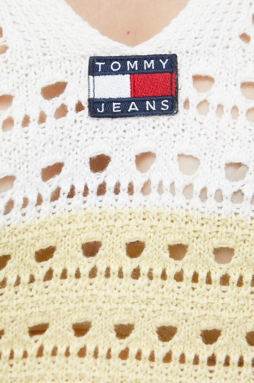 Tommy Jeans Bombažen pulover rumena barva - Pepit.si