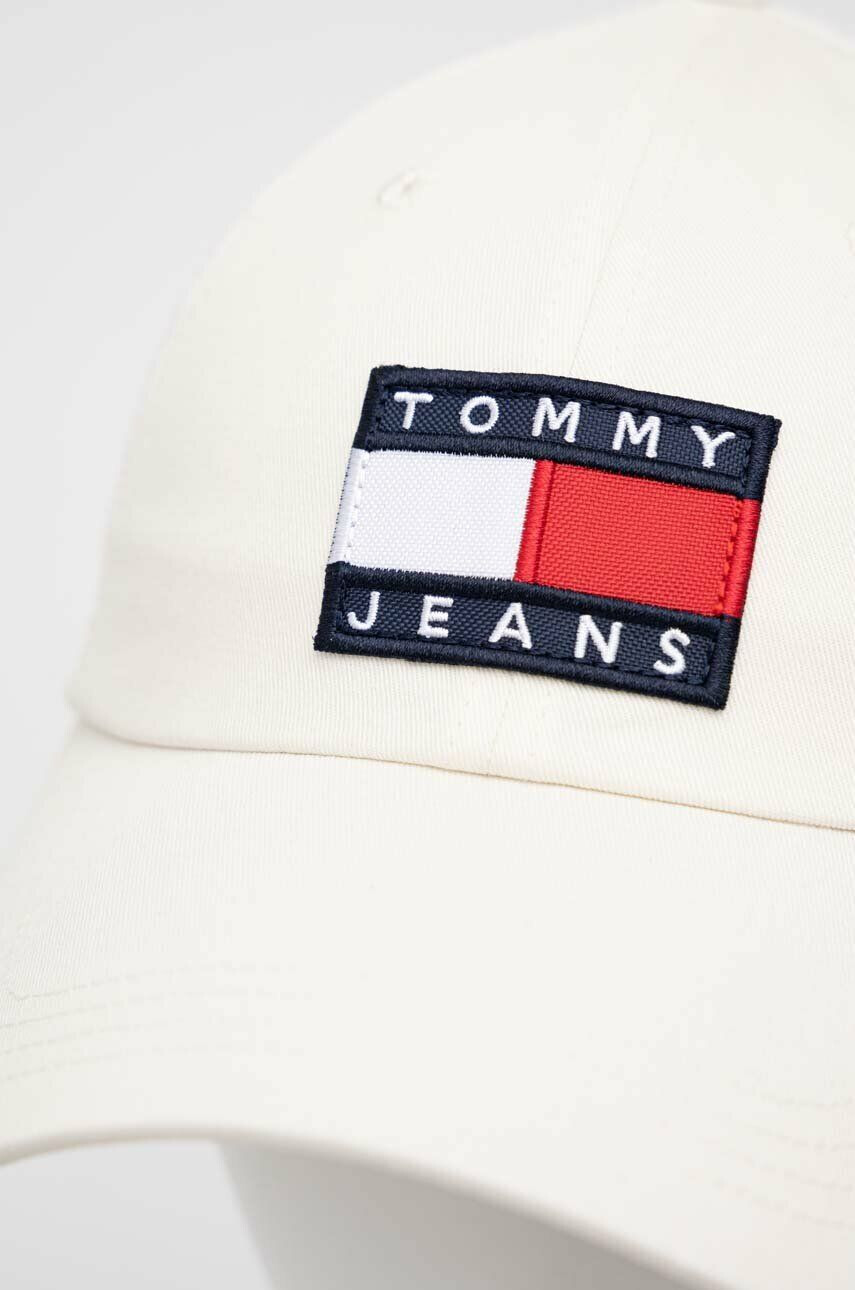 Tommy Jeans Bombažna bejzbolska kapa bela barva - Pepit.si