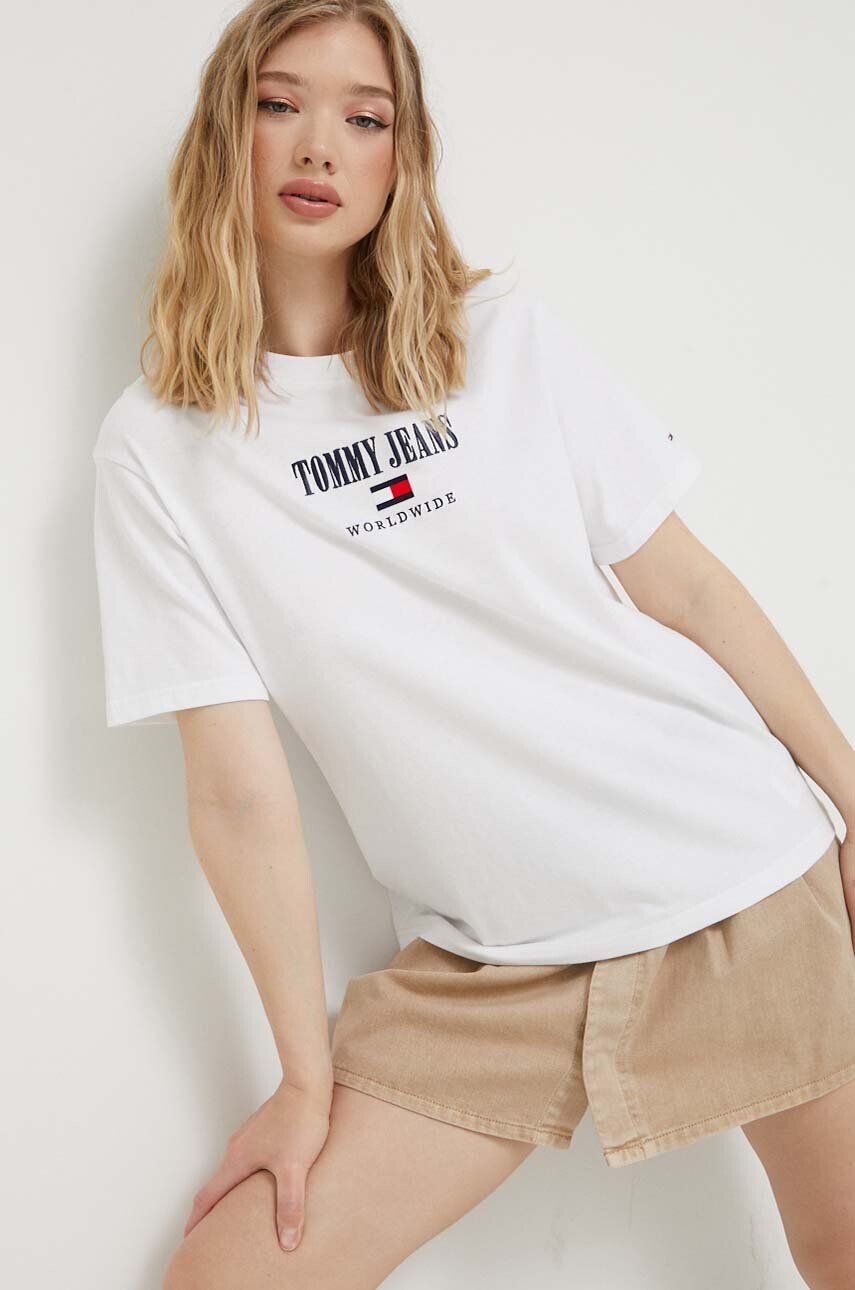 Tommy Jeans Bombažna kratka majica bela barva - Pepit.si