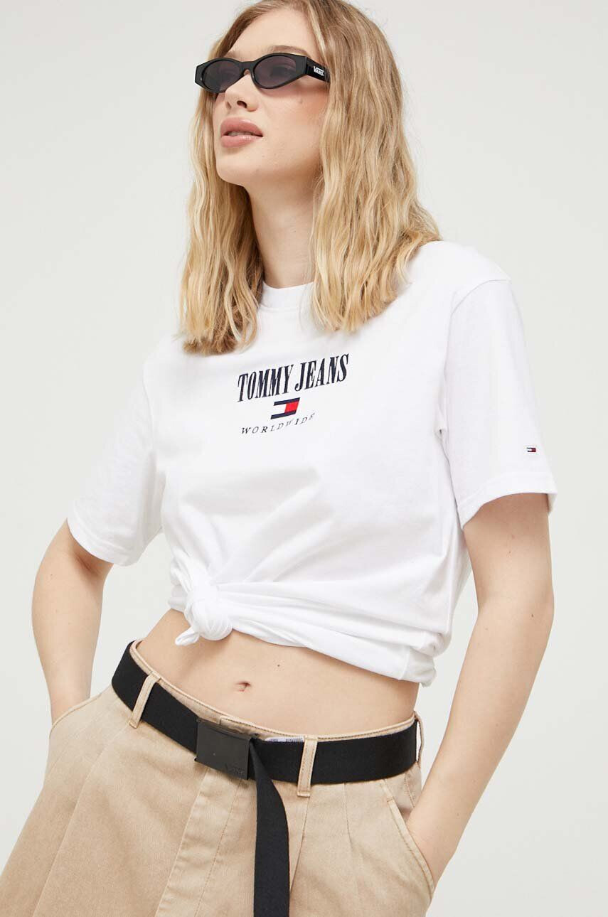 Tommy Jeans Bombažna kratka majica bela barva - Pepit.si