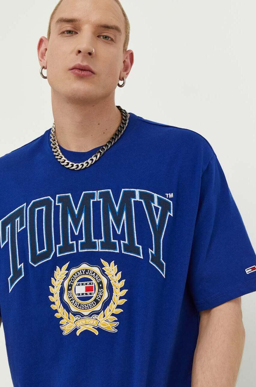 Tommy Jeans Bombažna kratka majica mornarsko modra barva - Pepit.si