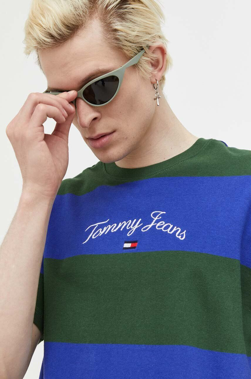 Tommy Jeans Bombažna kratka majica mornarsko modra barva - Pepit.si