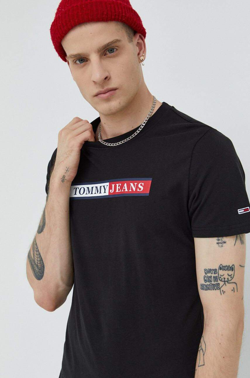 Tommy Jeans Bombažna kratka majica - Pepit.si