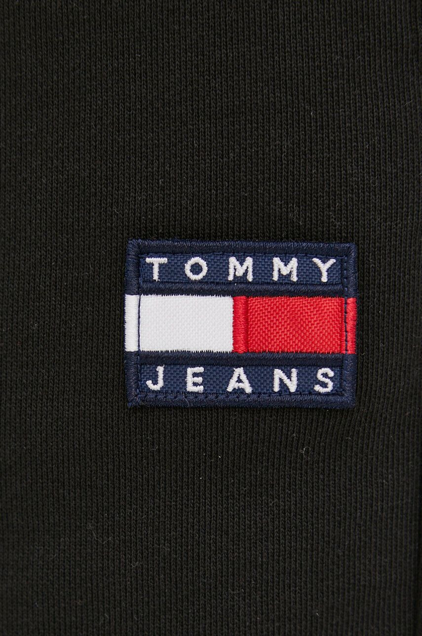 Tommy Jeans Bombažne kratke hlače ženski črna barva - Pepit.si