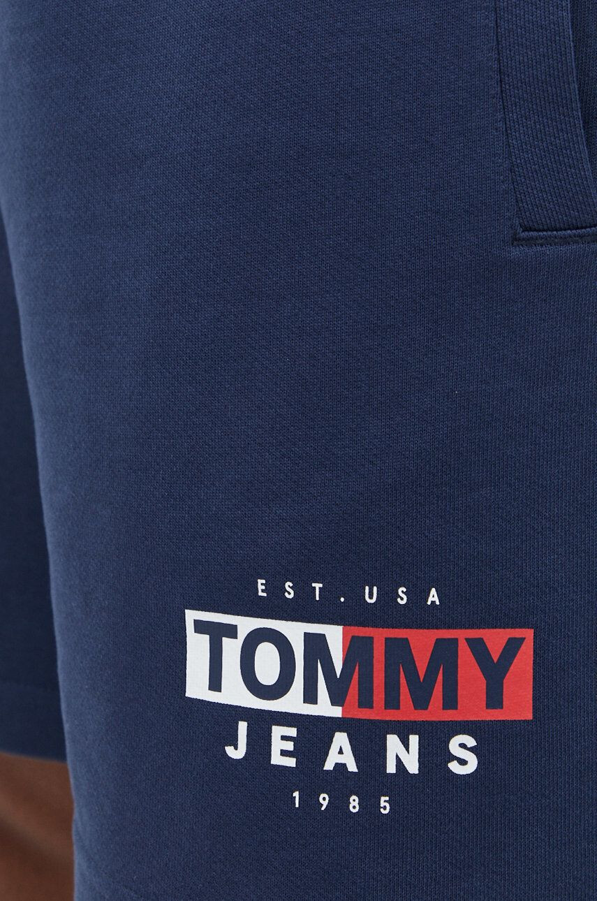 Tommy Jeans Bombažne kratke hlače črna barva - Pepit.si