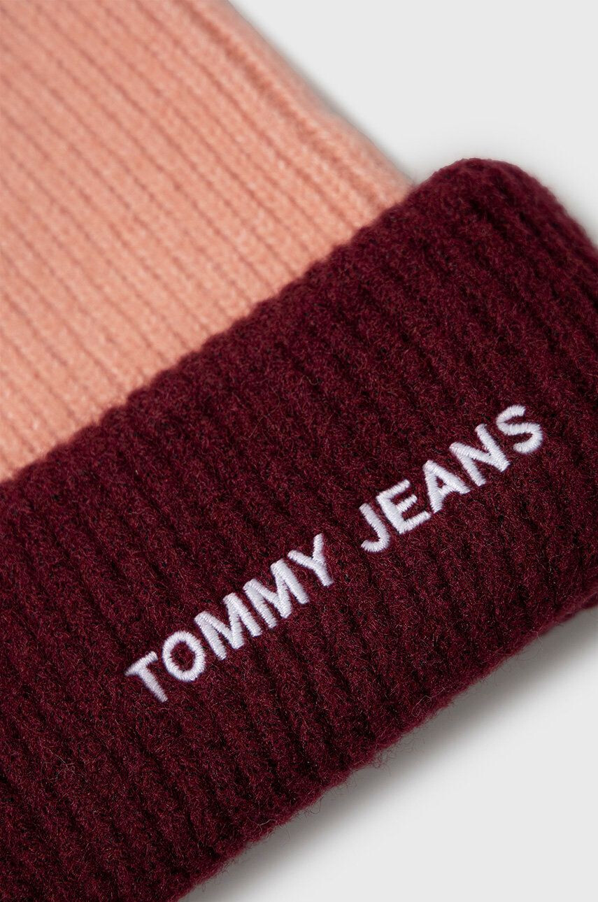 Tommy Jeans Kapa s primesjo volne bordo barva - Pepit.si