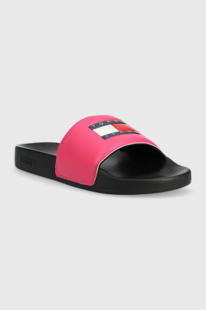 Tommy Jeans Natikači en0en02063 wmns print pool slide ženski roza barva - Pepit.si