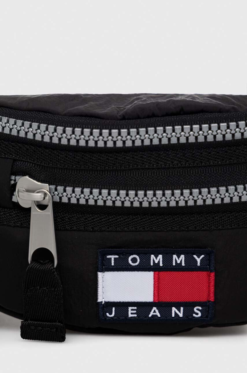 Tommy Jeans Opasna torbica črna barva - Pepit.si