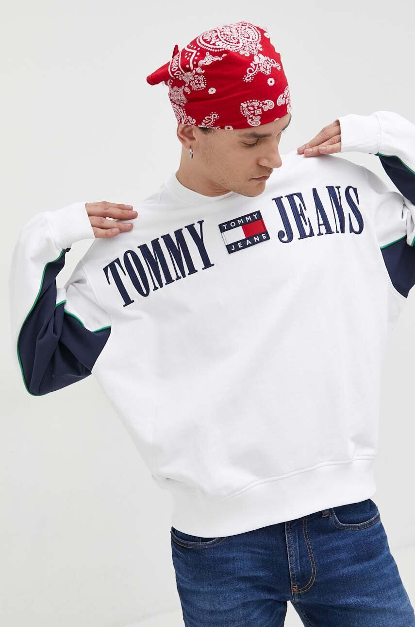 Tommy Jeans Pulover ženski bela barva - Pepit.si