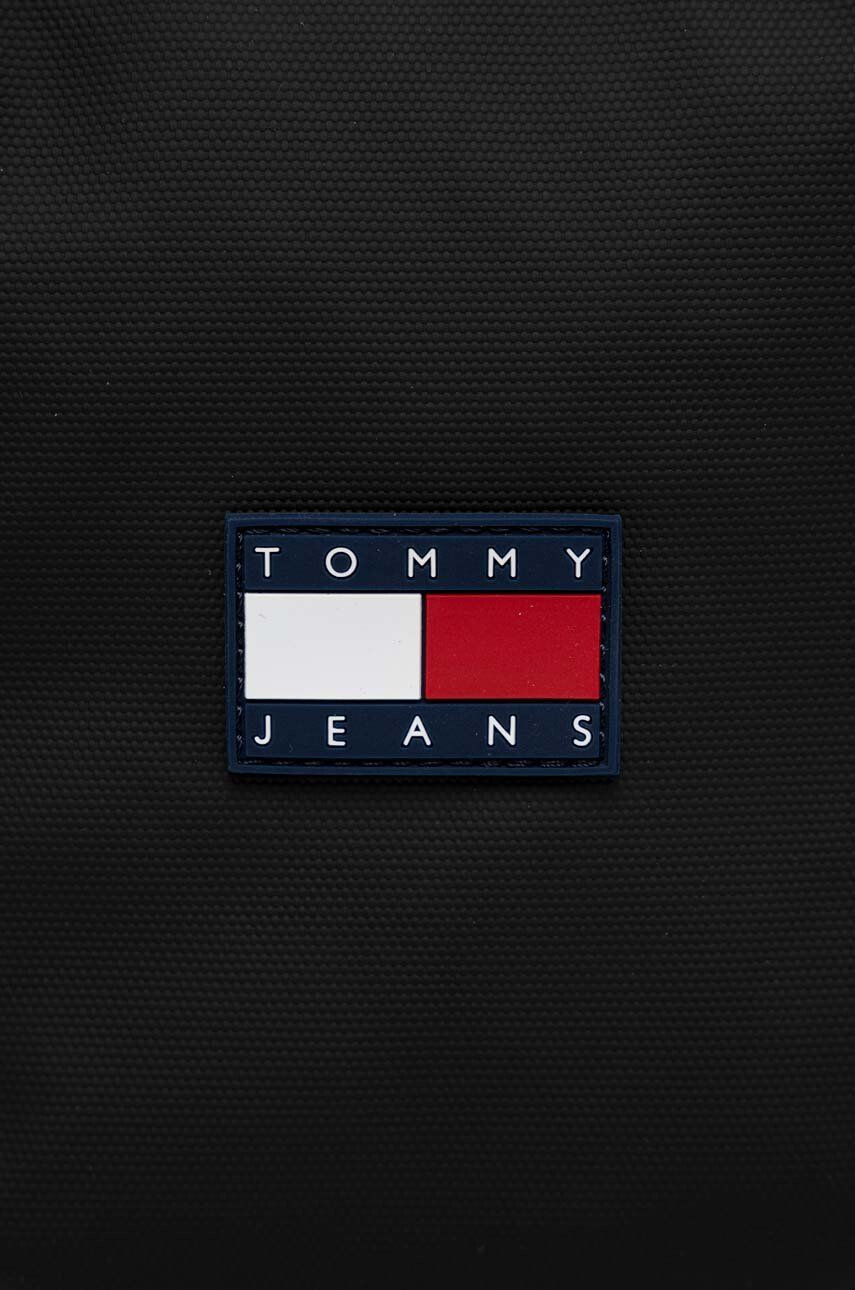 Tommy Jeans Torbica za okoli pasu črna barva - Pepit.si