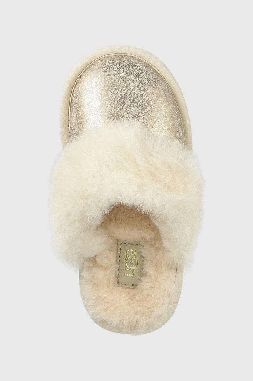 Ugg Otroški copati Cozy Ii Metallic zlata barva - Pepit.si