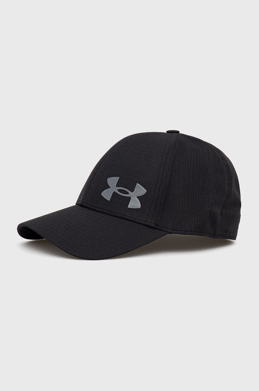 Under Armour Kapa na šilt Isochill Armourvent črna barva - Pepit.si