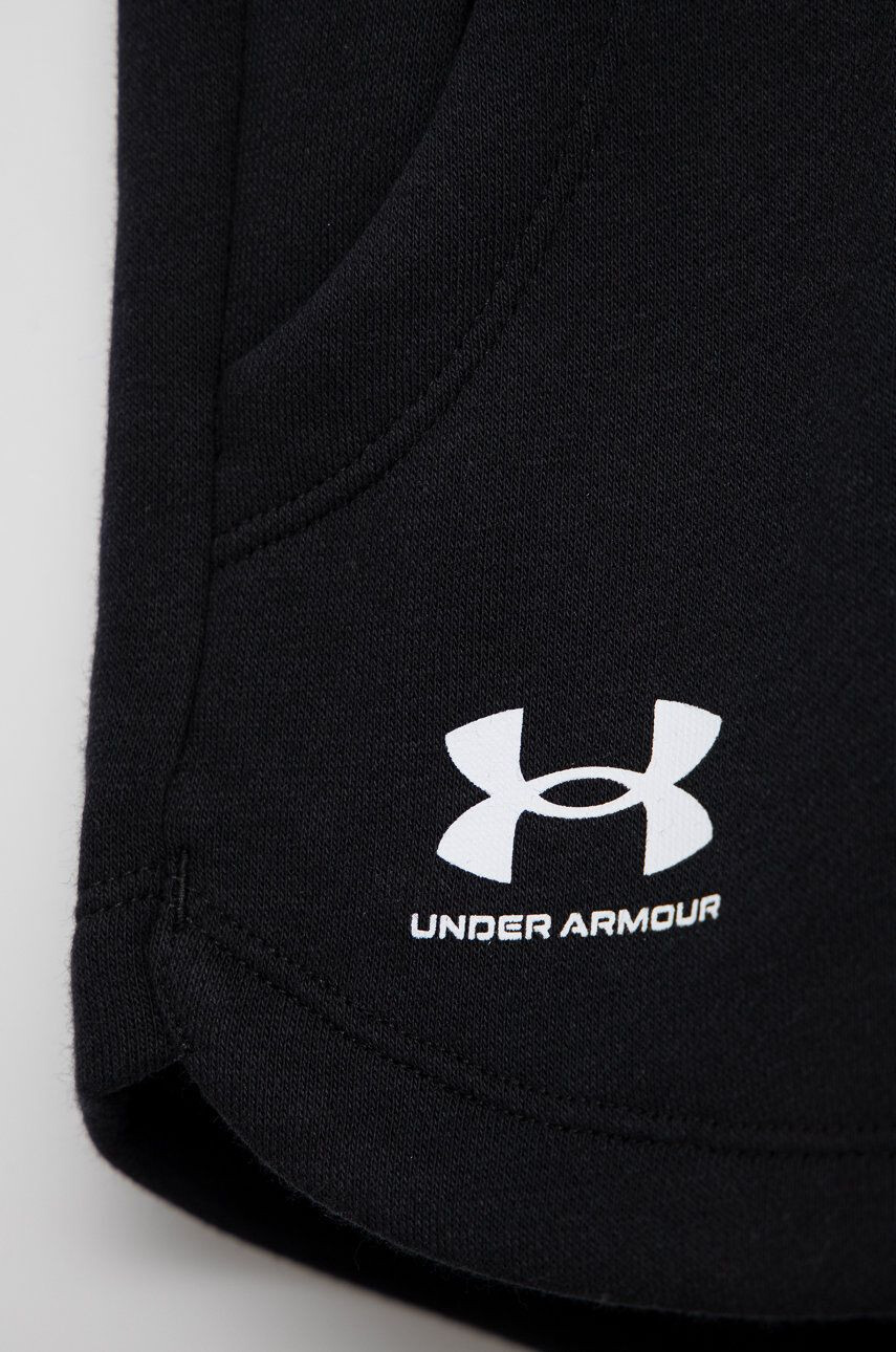 Under Armour Otroške kratke hlače črna barva - Pepit.si