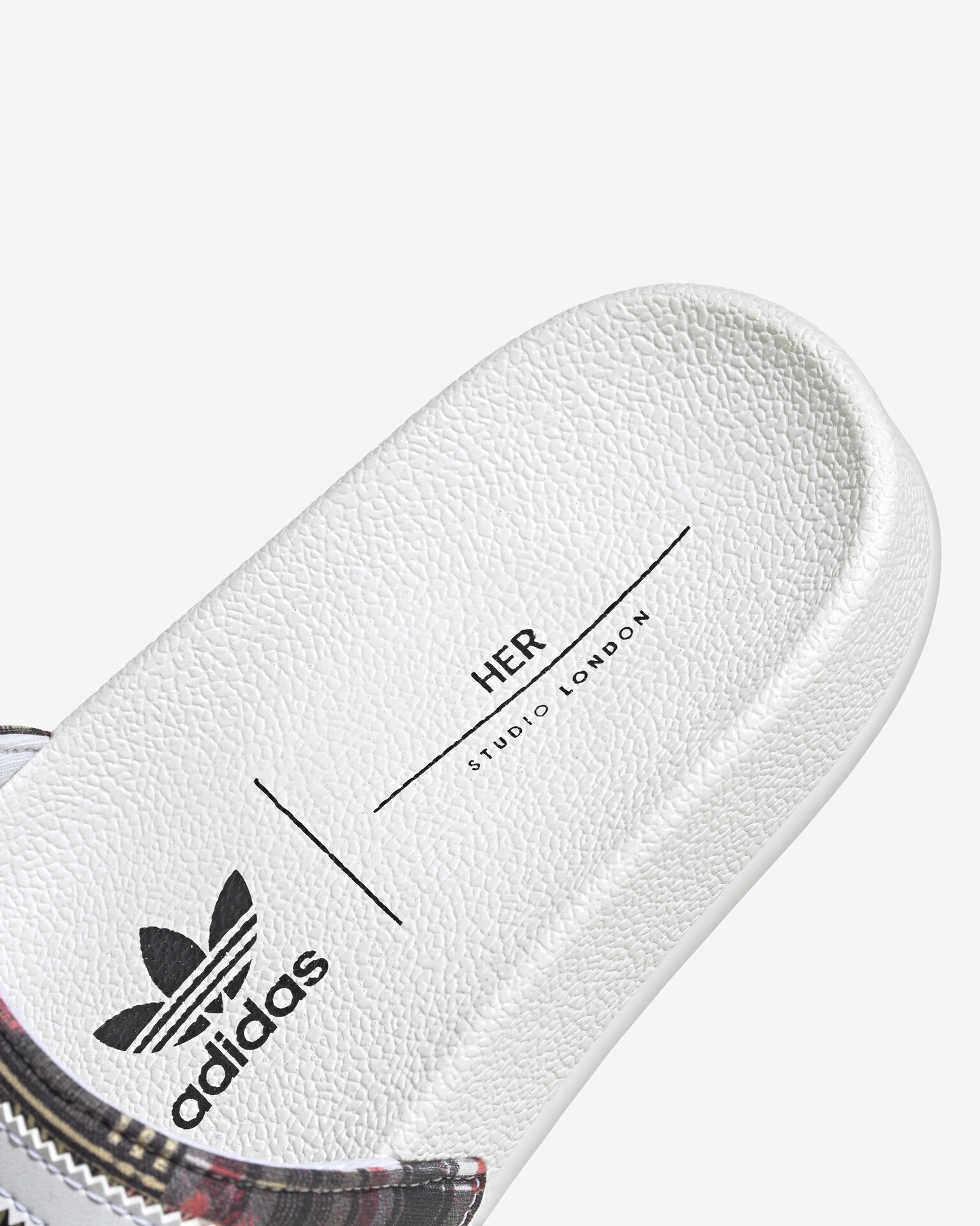 adidas Originals HER Studio London Adilette Natikači Bela - Pepit.si