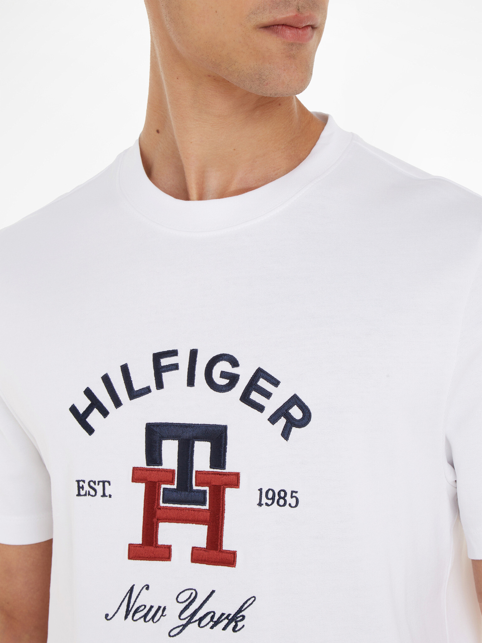 Tommy Hilfiger Curved Monogram Majica Bela - Pepit.si