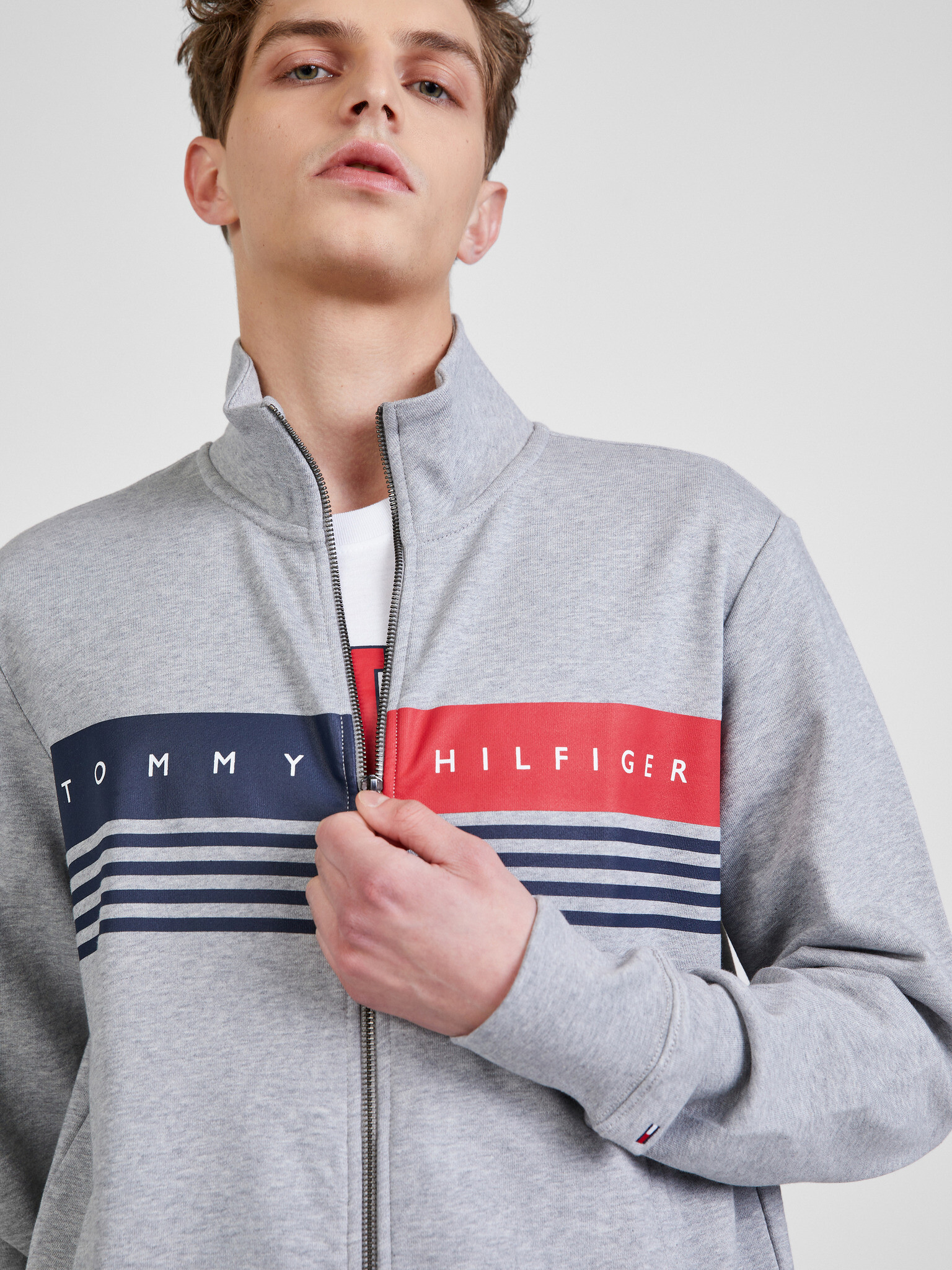 Tommy Hilfiger Pulover Siva - Pepit.si