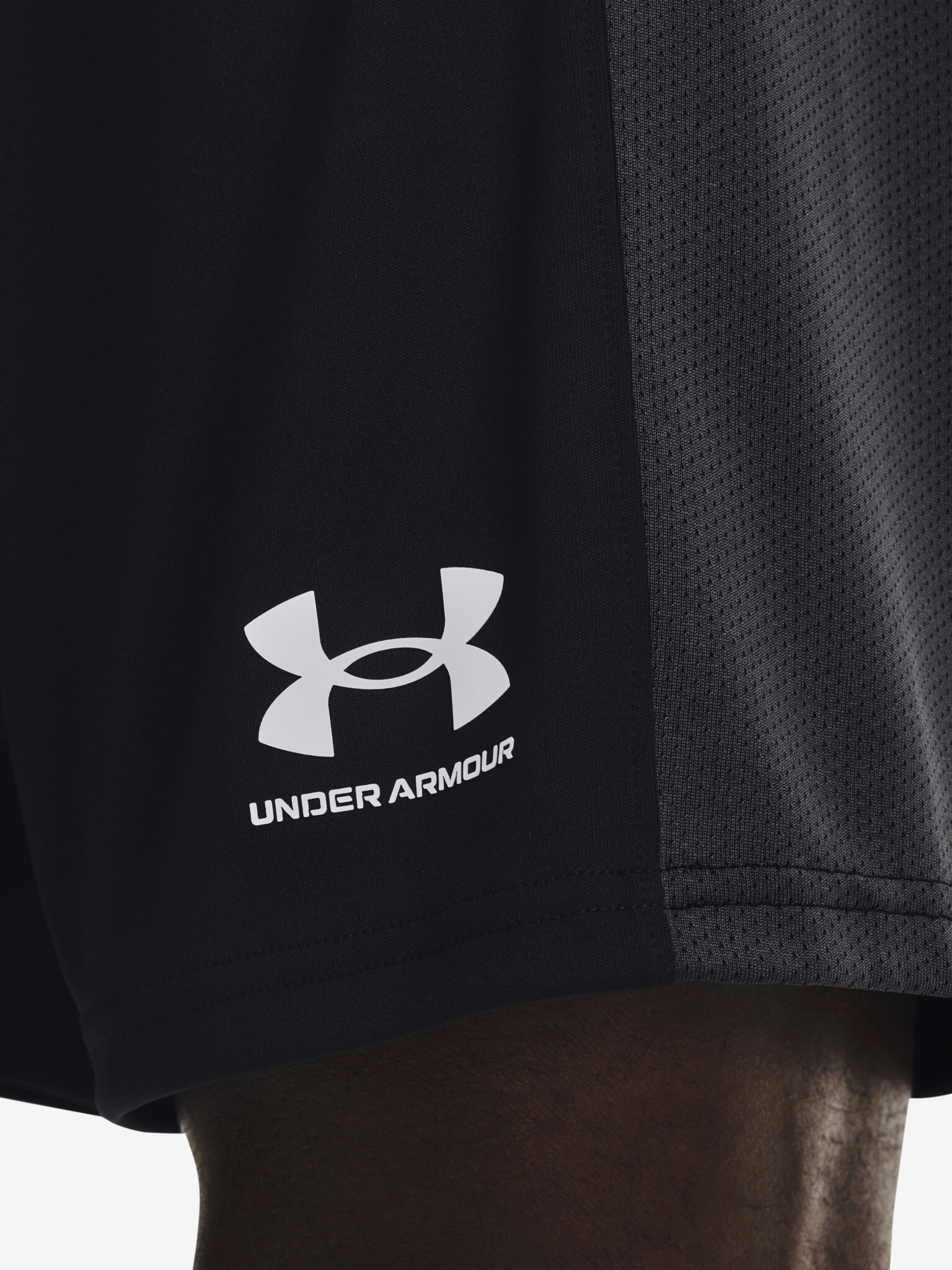 Under Armour Callenger Kratke hlače Črna - Pepit.si