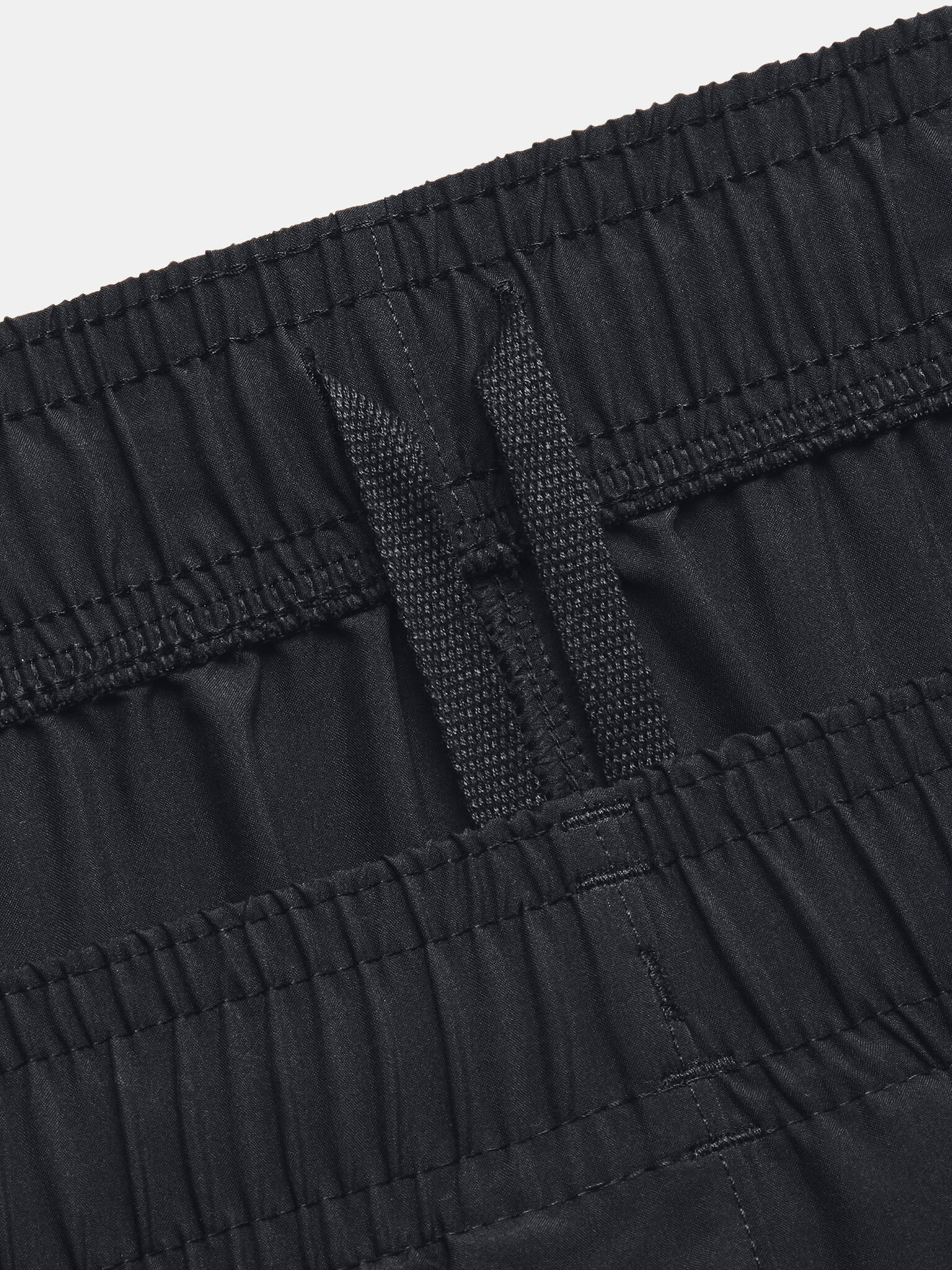 Under Armour UA Woven Graphic Shorts-BLK Kratke hlače Črna - Pepit.si