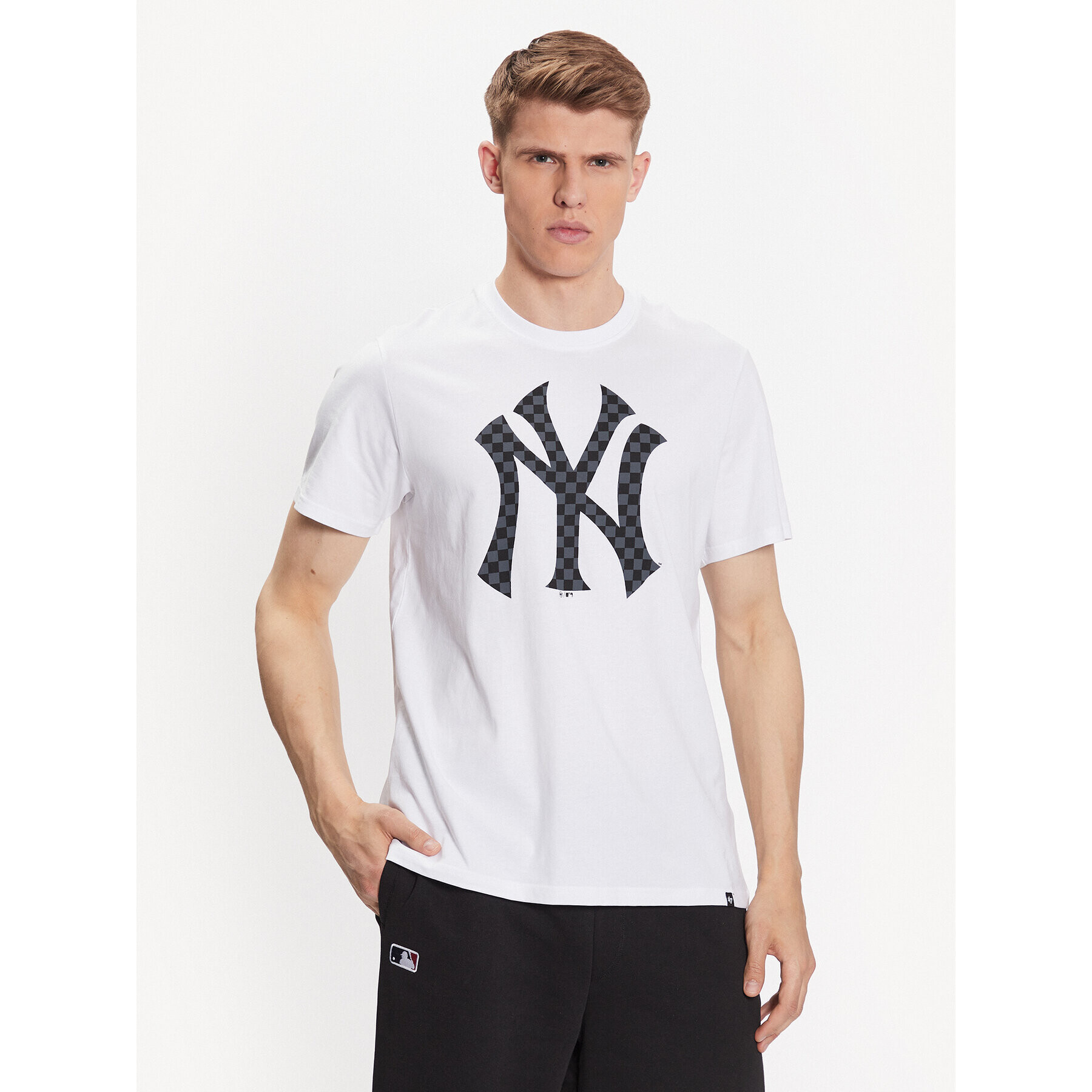 47 Brand Majica New York Yankees Checkerboard '47 Echo Tee Bela Regular Fit - Pepit.si