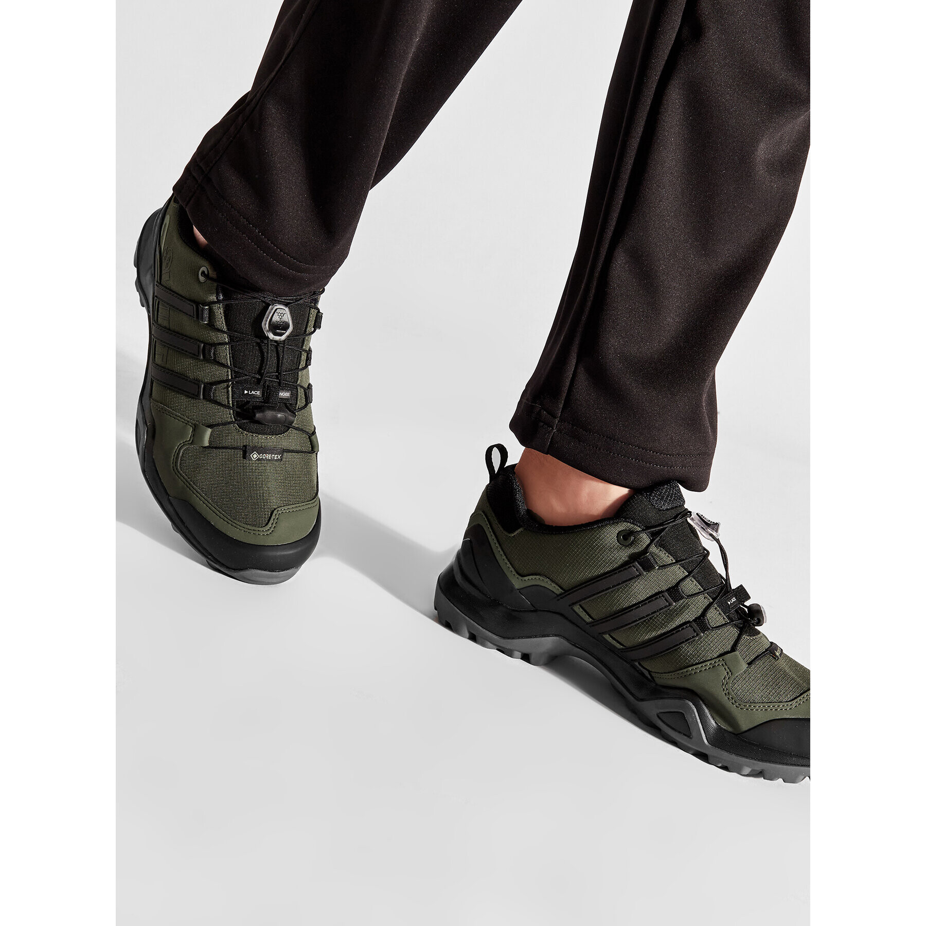 adidas Čevlji Terrex Swift R2 Gtx GORE-TEX CM7497 Zelena - Pepit.si