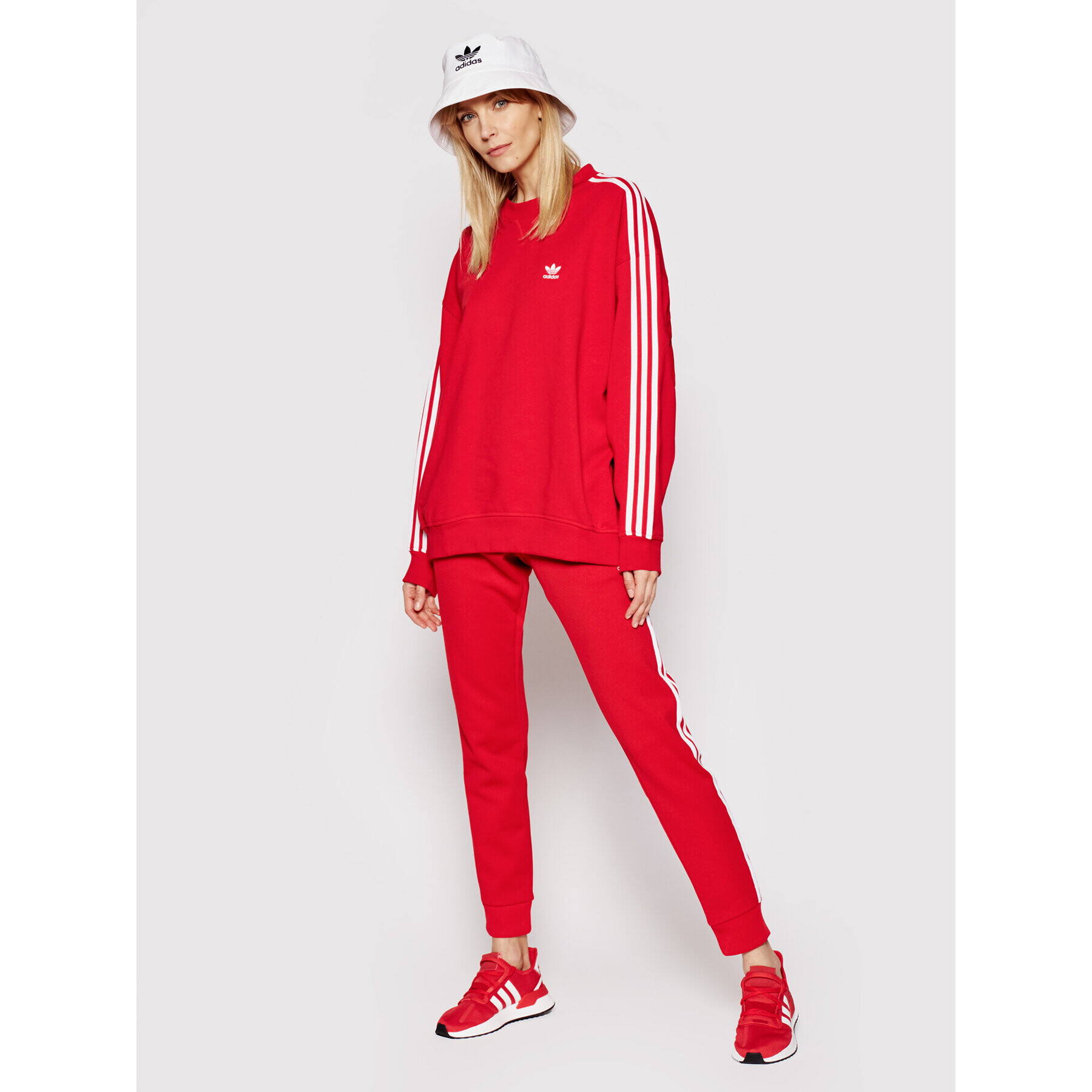 adidas Jopa adicolor Classics GN2829 Rdeča Oversize - Pepit.si