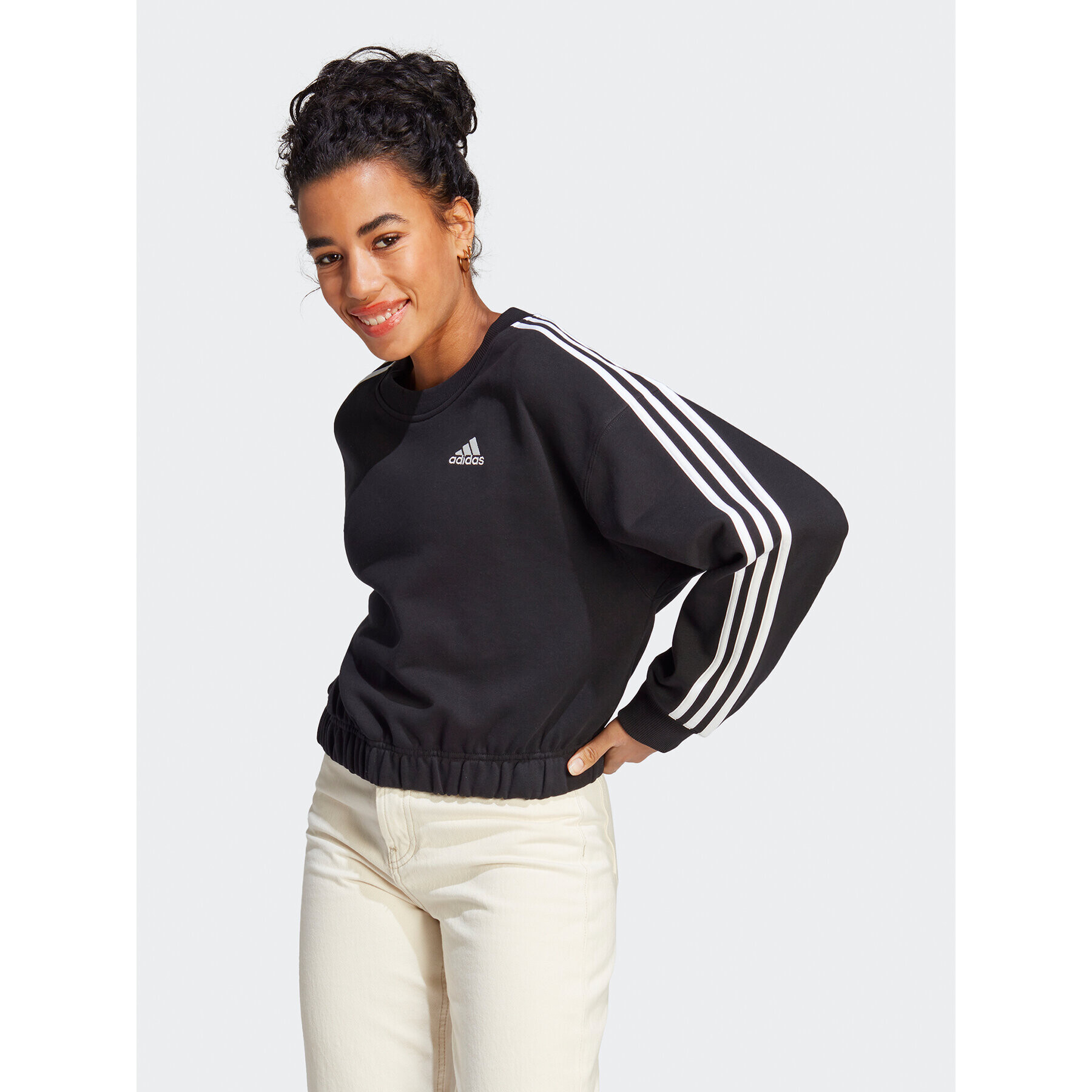 adidas Jopa Essentials 3-Stripes Crop Sweatshirt HR4926 Črna Loose Fit - Pepit.si