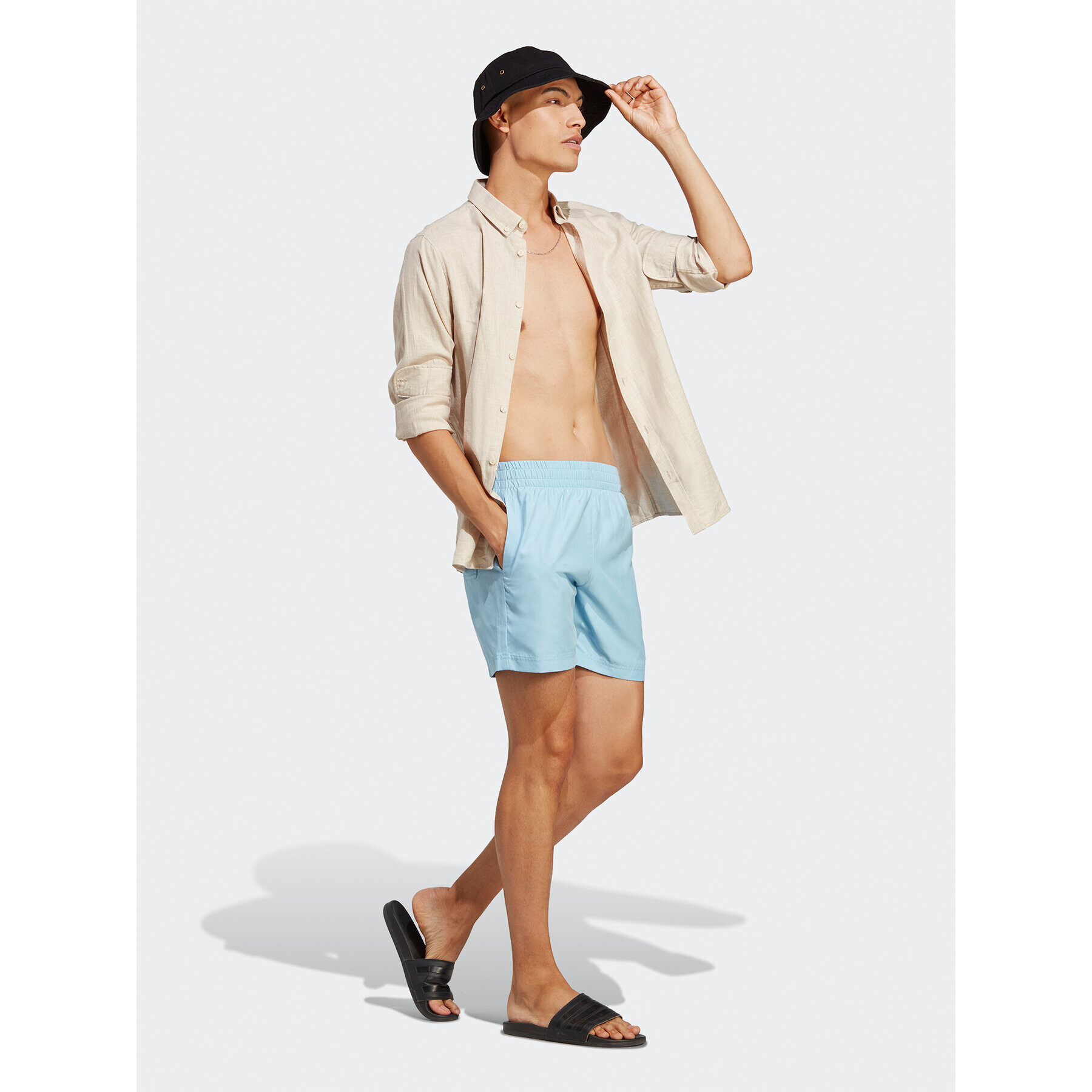 adidas Kopalne hlače Originals Essentials Solid Swim Shorts HT4413 Modra Regular Fit - Pepit.si