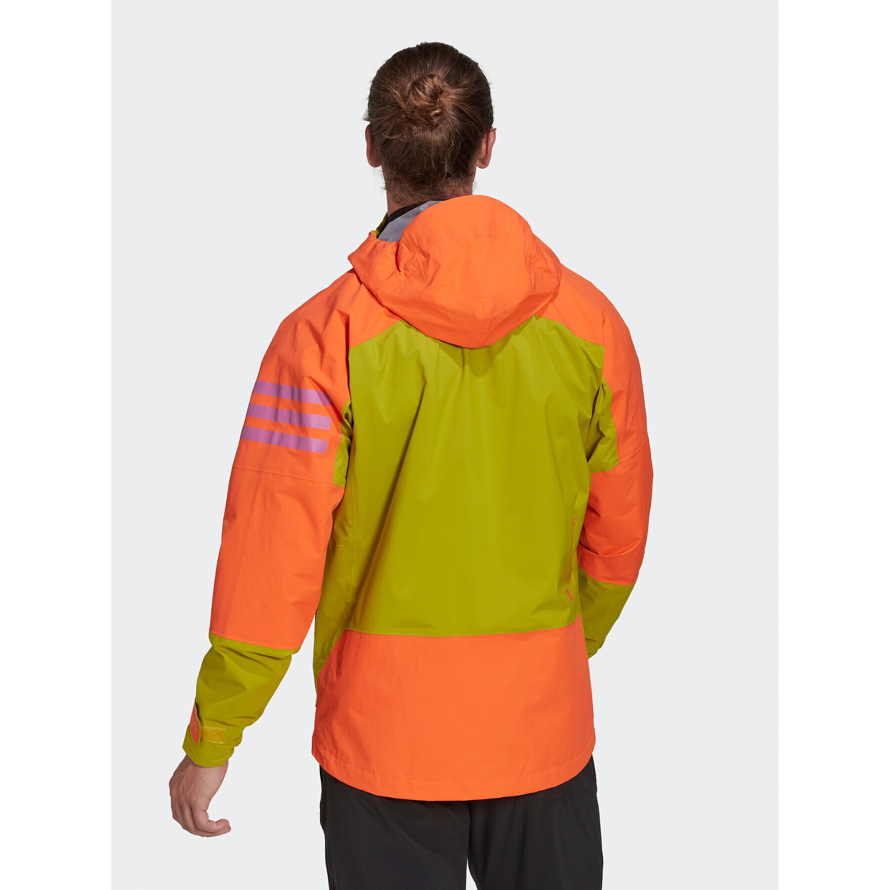 adidas Prehodna jakna TERREX XPLORIC RAIN.RDY HIKING JACKET HH9241 Zelena Regular Fit - Pepit.si