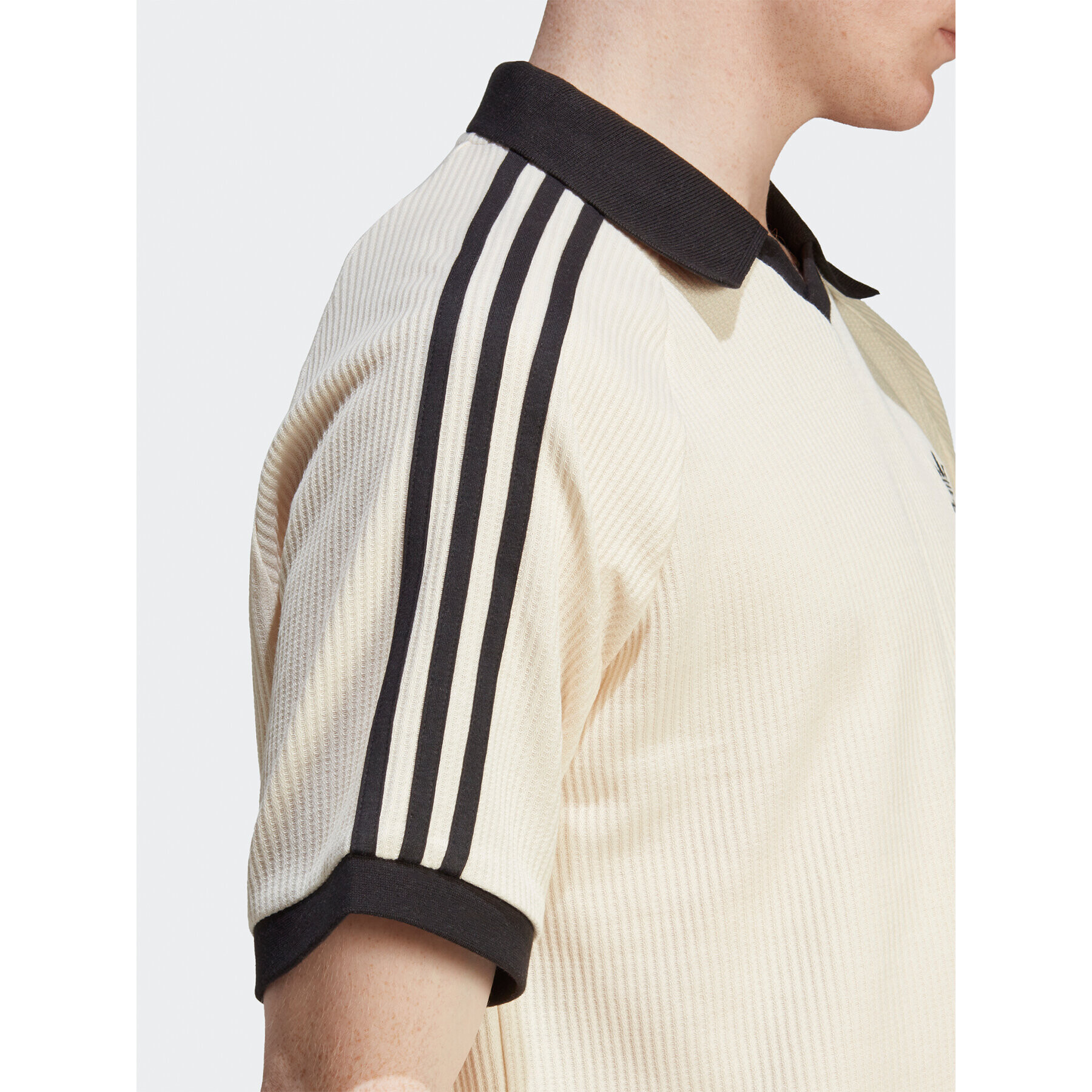 adidas Polo majica Adicolor Classics Waffle Polo Shirt HA9311 Bež Regular Fit - Pepit.si